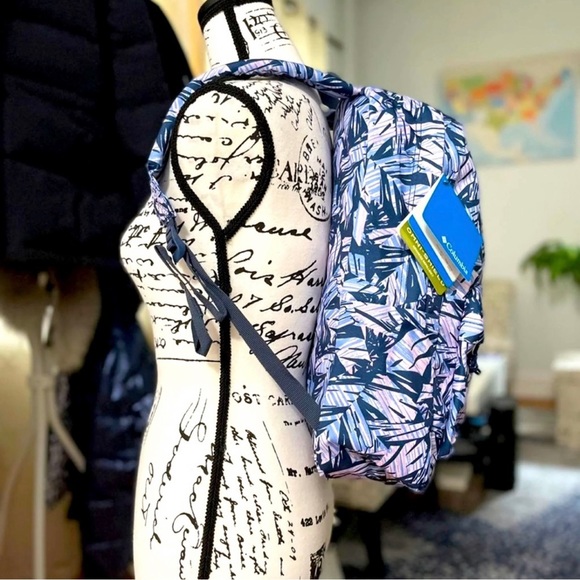 NWT Unisex Size Large Columbia Laptop-Compartment Backpack In Graffiti Style - Picture 3 of 11